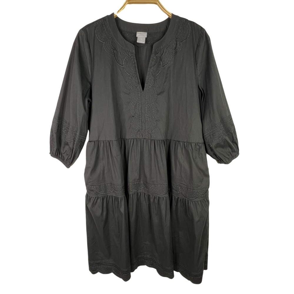 Chico's Tiered Mini Dress Womens 1 Size 8/10 Black Excellent Embroidered V-Neck